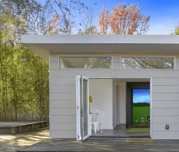 golf simulator market trends